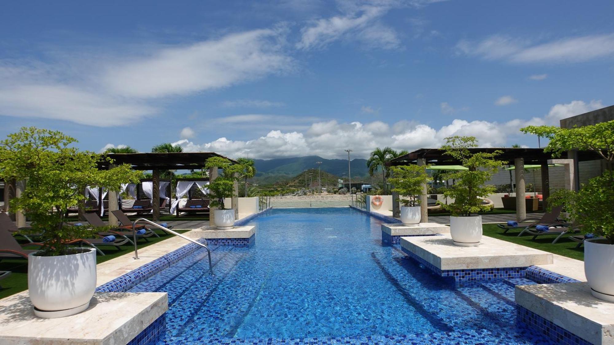 Sunsol Unik Luxury Hotel Porlamar Buitenkant foto