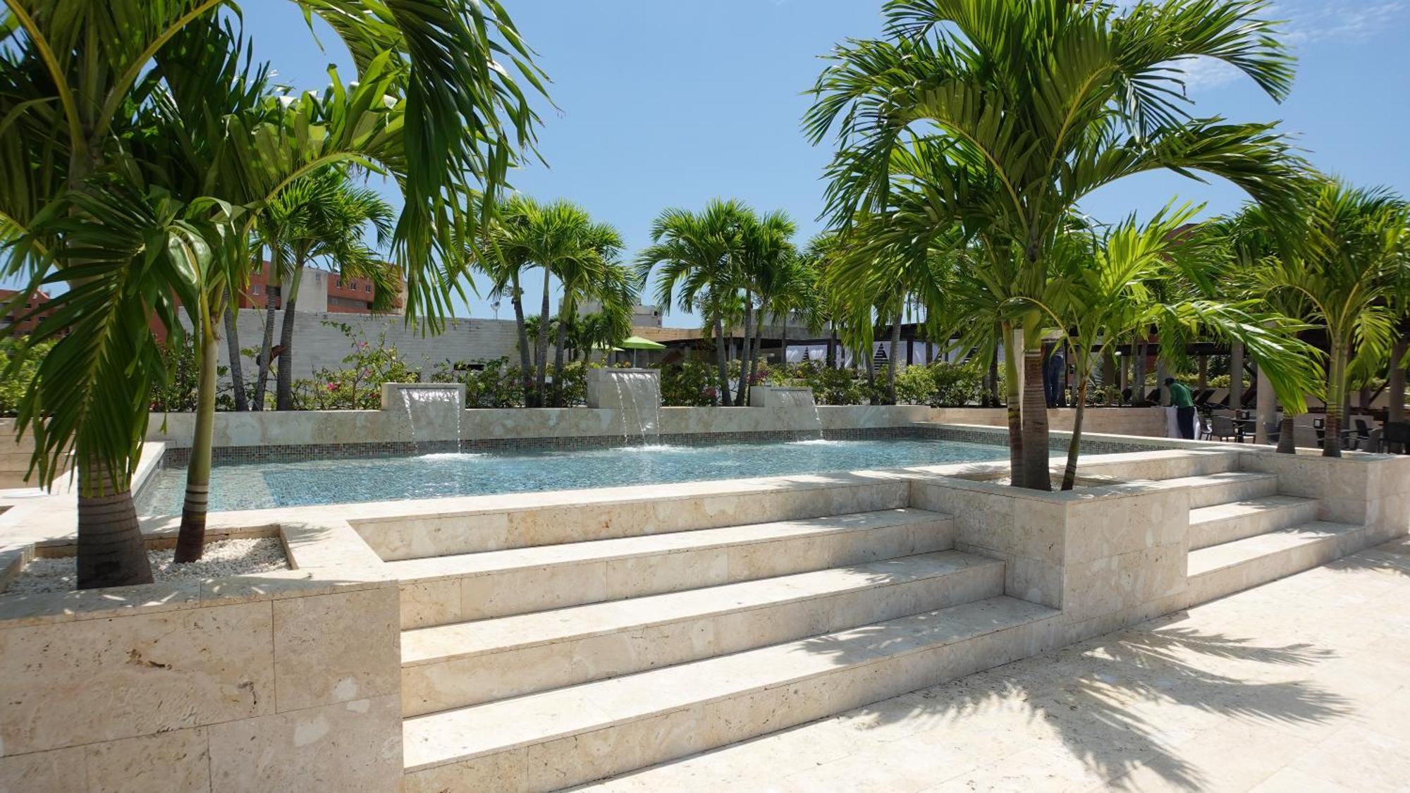 Sunsol Unik Luxury Hotel Porlamar Buitenkant foto