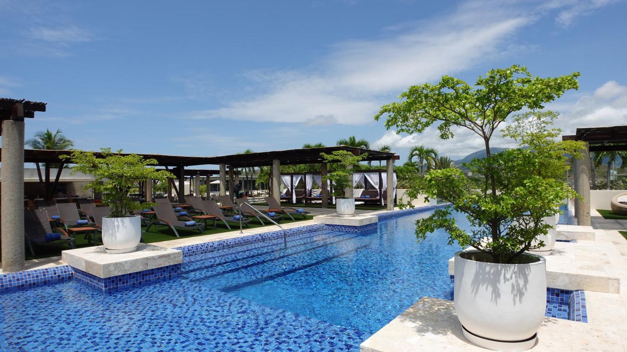 Sunsol Unik Luxury Hotel Porlamar Buitenkant foto