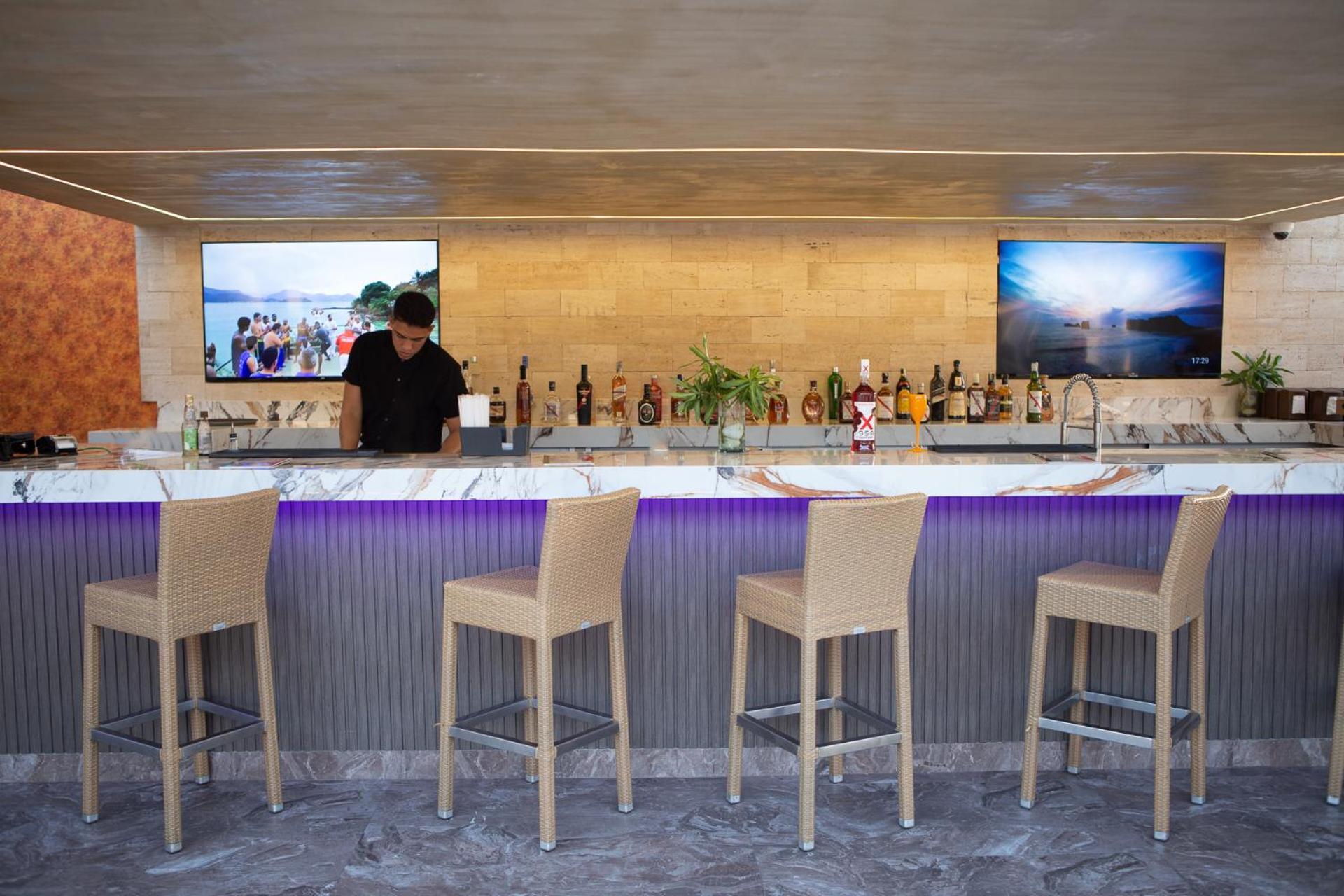 Sunsol Unik Luxury Hotel Porlamar Buitenkant foto