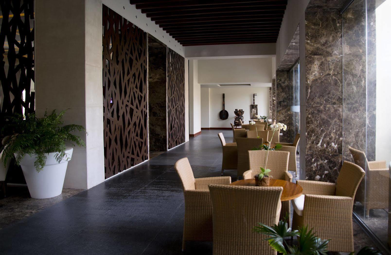 Sunsol Unik Luxury Hotel Porlamar Buitenkant foto