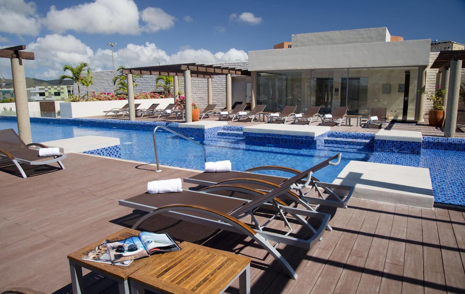 Sunsol Unik Luxury Hotel Porlamar Buitenkant foto